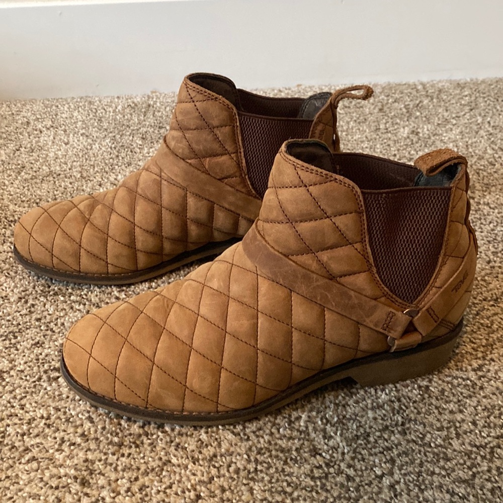 Teva boots